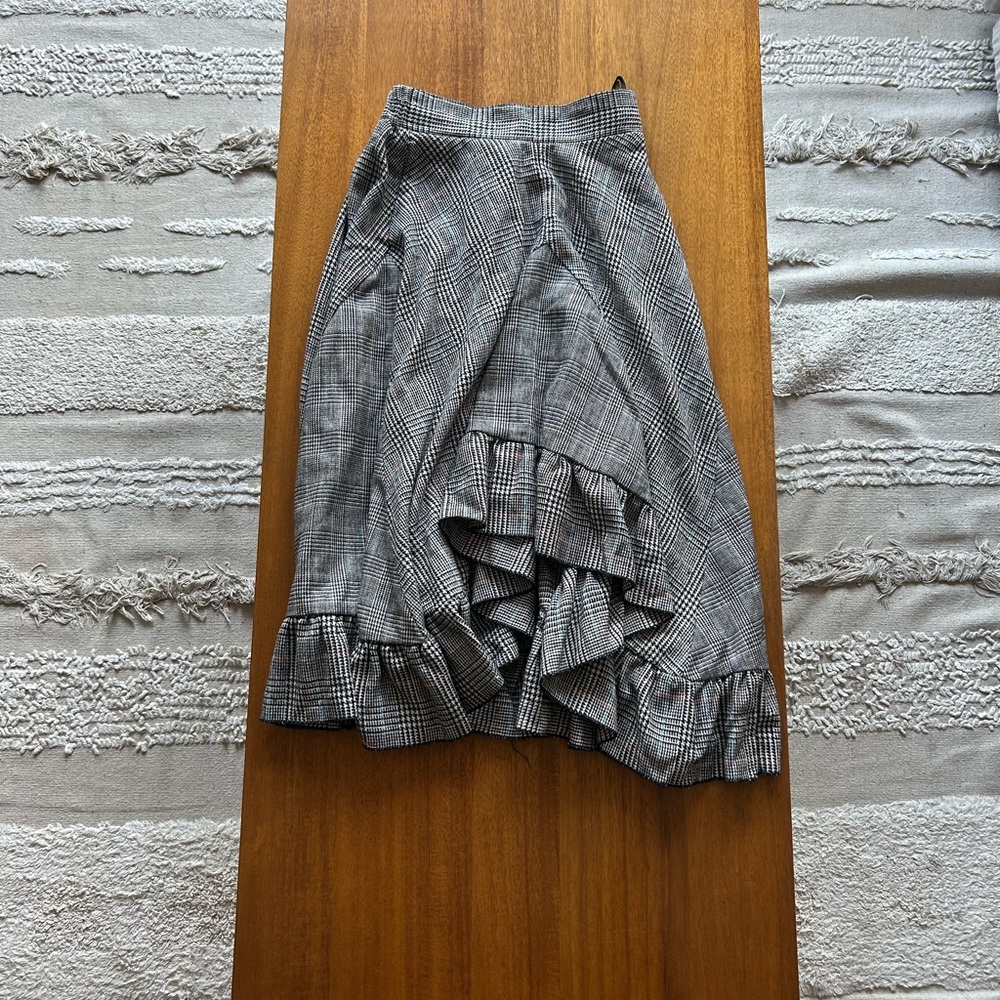 Jóuetie Plaid Ruffle Skirt from Japan